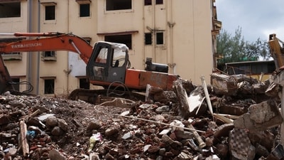 According to society members, the 11 residents opposing redevelopment were demanding more space than the 20% additional area offered by the appointed developer. The nearly 40-year-old societies consist of a mix of studio, 1 BHK, and 2 BHK apartments. While 101 members accepted the 20% additional area, 11 refused to vacate in the hope of securing a higher share, residents told HT.com. (Deepak Turbhekar ) According to society members, the 11 residents opposing redevelopment were demanding more space than the 20% additional area offered by the appointed developer. The nearly 40-year-old societies consist of a mix of studio, 1 BHK, and 2 BHK apartments. While 101 members accepted the 20% additional area, 11 refused to vacate in the hope of securing a higher share, residents told HT.com. (Deepak Turbhekar )