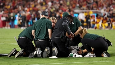 Wayne Matthews III, a Michigan State linebacker, was injured during a game against USC and taken to LA General Medical Center. (Photo by Luke Hales / GETTY IMAGES NORTH AMERICA / Getty Images via AFP) (Getty Images via AFP) Wayne Matthews III, a Michigan State linebacker, was injured during a game against USC and taken to LA General Medical Center. (Photo by Luke Hales / GETTY IMAGES NORTH AMERICA / Getty Images via AFP) (Getty Images via AFP)