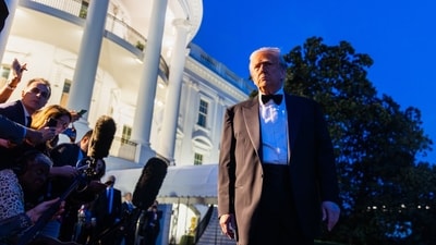 US President Donald Trump speaks to members of the media on the South Lawn of the White House before boarding Marine One in Washington, DC, US, on Saturday, Sept. 20, 2025. (Bloomberg) US President Donald Trump speaks to members of the media on the South Lawn of the White House before boarding Marine One in Washington, DC, US, on Saturday, Sept. 20, 2025. (Bloomberg)