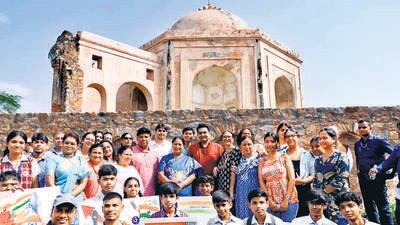 The event was held at Mehrauli Archaeological Park. (HT Photo) The event was held at Mehrauli Archaeological Park. (HT Photo)