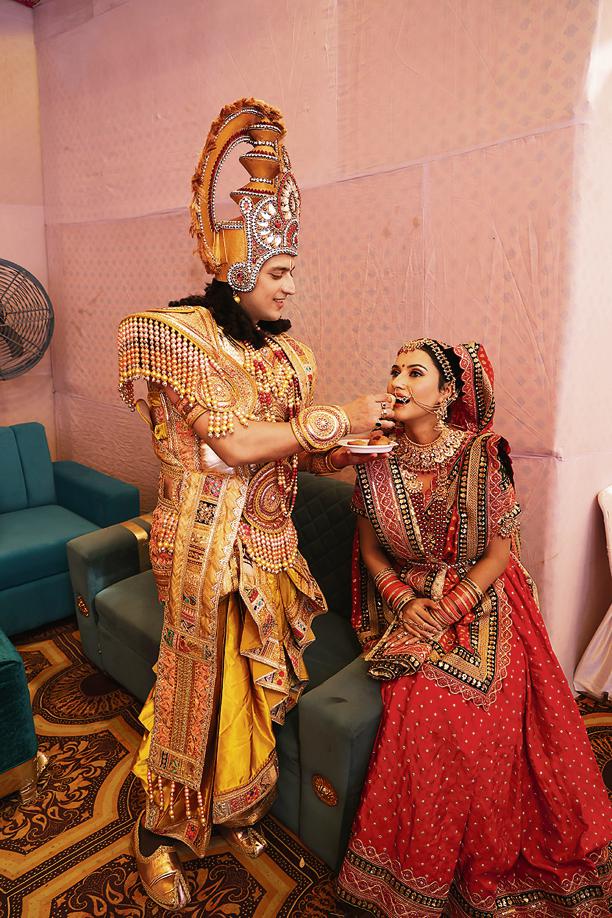 The epic love and devotion that Ram and Sita had for each other is what actors Kinshuk Vaidya and Riney Aryaa are aiming to portray on stage too, The epic love and devotion that Ram and Sita had for each other is what actors Kinshuk Vaidya and Riney Aryaa are aiming to portray on stage too,