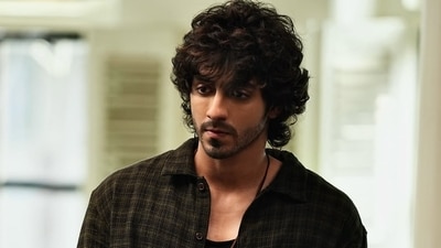 Ahaan Panday says this veteran actor'swords will stay with him as he works his way through 'jungle' of cinema. Ahaan Panday says this veteran actor'swords will stay with him as he works his way through 'jungle' of cinema.