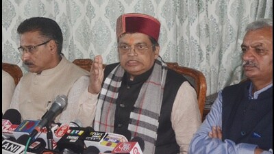 BJP’s national spokesperson Gopal Agarwal addressing mediapersons in Shimla.