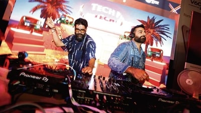 Rupinder Nanda (Tech Panda) and Kedar Santwani (Kenzani) headlined week 3 of HT City Friday Jam. (Photo: HTBS) Rupinder Nanda (Tech Panda) and Kedar Santwani (Kenzani) headlined week 3 of HT City Friday Jam. (Photo: HTBS)