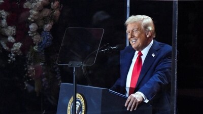 Invoking a ‘Revival,’ GOP Hopes Kirk’s Legacy Unites and Endures Invoking a ‘Revival,’ GOP Hopes Kirk’s Legacy Unites and Endures