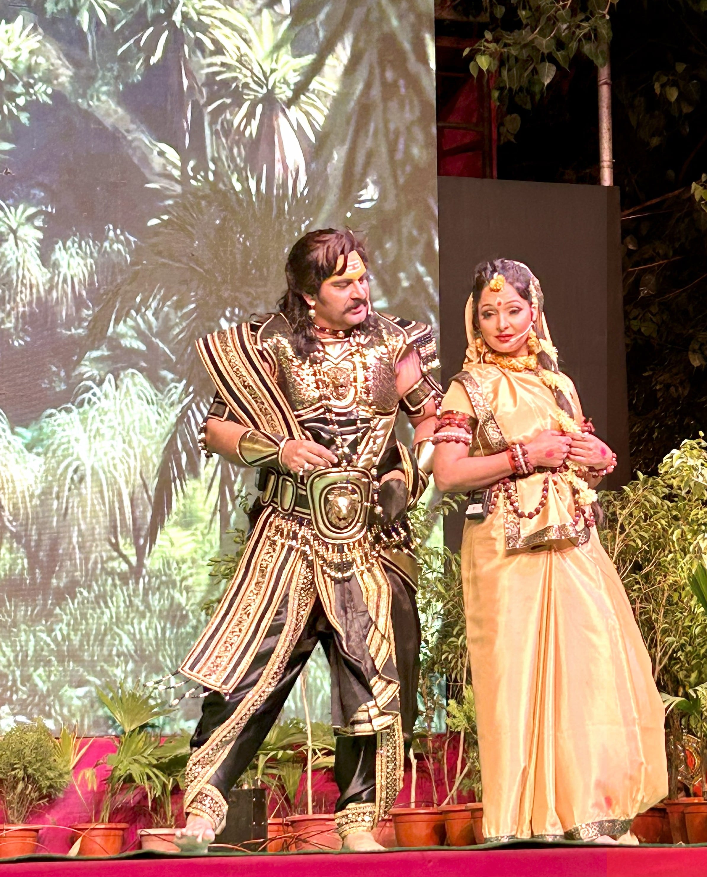 Actors Shahbaz Khan and Shilpa Raizada will play the parts of Ravana and Sita in Shri Dharmic Ram Leela at Red Fort grounds. Actors Shahbaz Khan and Shilpa Raizada will play the parts of Ravana and Sita in Shri Dharmic Ram Leela at Red Fort grounds.