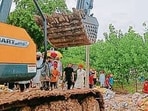 Residents say sandbags failed to stop the embankment’s erosion. (HT File Photo) Residents say sandbags failed to stop the embankment’s erosion. (HT File Photo)