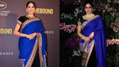 Janhvi Kapoor in Sridevi's royal blue saree Janhvi Kapoor in Sridevi's royal blue saree