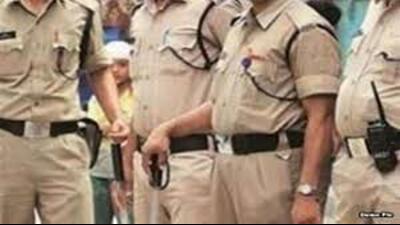 Pipraich SHO, the outpost incharge of Jungle Chatr Dhari and two senior cops were suspended. (For representation)