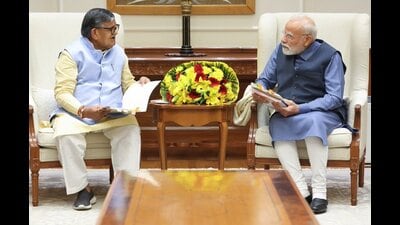 Punjab governor and Chandigarh administrator Gulab Chand Kataria on Tuesday called on Prime Minister Narendra Modi in New Delhi and apprised him of the prevailing situation in Punjab and Chandigarh, along with key developmental priorities for the region. (HT Photo) Punjab governor and Chandigarh administrator Gulab Chand Kataria on Tuesday called on Prime Minister Narendra Modi in New Delhi and apprised him of the prevailing situation in Punjab and Chandigarh, along with key developmental priorities for the region. (HT Photo)