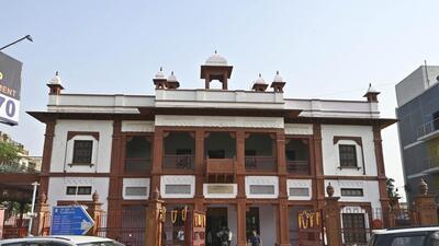 The haveli saw basic repair in 2003, however, the building later deteriorated and fell into disrepair. (Sanjeev Verma/HT Photo)