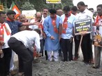 BJP MLA K. Gopalaiah and other leaders of the party stage a protest in front of Kanteerava Studios in Bengaluru. BJP MLA K. Gopalaiah and other leaders of the party stage a protest in front of Kanteerava Studios in Bengaluru.