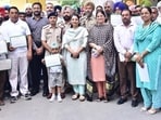 Mansa deputy commissioner Navjot Kaur felicitated 105 farmers on Tuesday for adopting zero-burning after paddy harvesting for the last several years. (HT Photo) Mansa deputy commissioner Navjot Kaur felicitated 105 farmers on Tuesday for adopting zero-burning after paddy harvesting for the last several years. (HT Photo)