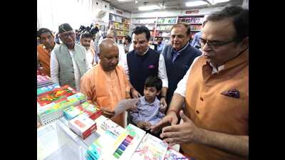 CM Yogi Adityanath at the Universal Booksellers in Hazratganj on Wednesday. (HT) CM Yogi Adityanath at the Universal Booksellers in Hazratganj on Wednesday. (HT)