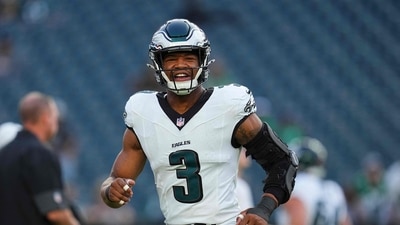 Nolan Smith Jr. #3 of the Philadelphia Eagles looks on prior to the NFL Preseason game against the Cincinnati Bengals (Getty Images via AFP) Nolan Smith Jr. #3 of the Philadelphia Eagles looks on prior to the NFL Preseason game against the Cincinnati Bengals (Getty Images via AFP)