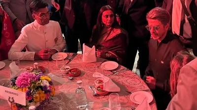 A picture from the dinner featuring Shah Rukh Khan, Rani Mukerji and Karan Johar has surfaced on social media. A picture from the dinner featuring Shah Rukh Khan, Rani Mukerji and Karan Johar has surfaced on social media.