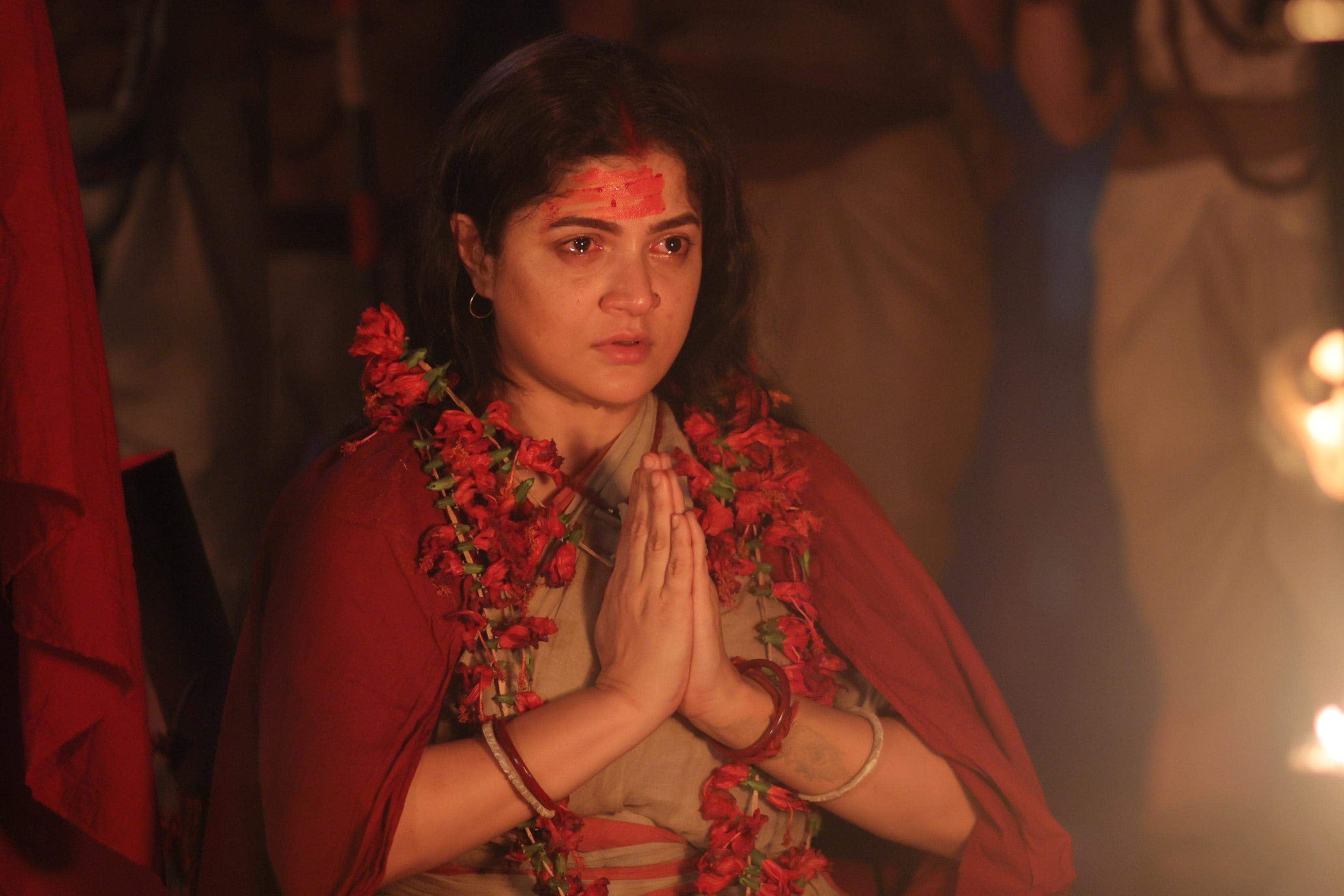 Srabanti Chatterjee in a still from Devi Chowdhurani. Srabanti Chatterjee in a still from Devi Chowdhurani.