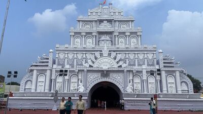 The Jankipuram Puja Pandal worth ₹50 lakh (HT Photo) The Jankipuram Puja Pandal worth ₹50 lakh (HT Photo)