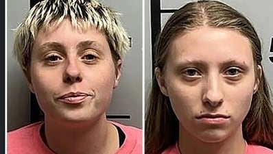 Kaylee (R) and Kerri Rollo (L), arrested for defacing a Charlie Kirk memorial (Benton County Sherriff's Office)