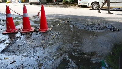 A complaint application has been filed against the sewer company. (Representational Image/HT Photo) A complaint application has been filed against the sewer company. (Representational Image/HT Photo)