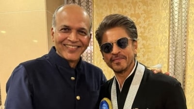Ashutosh Gowariker had worked with Shah Rukh Khan in Swades. Ashutosh Gowariker had worked with Shah Rukh Khan in Swades.
