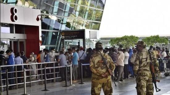 Police said that the airlines were asked to strengthen internal vigilance to check thefts from baggage. (Ajay Aggarwal /HT PHOTO)