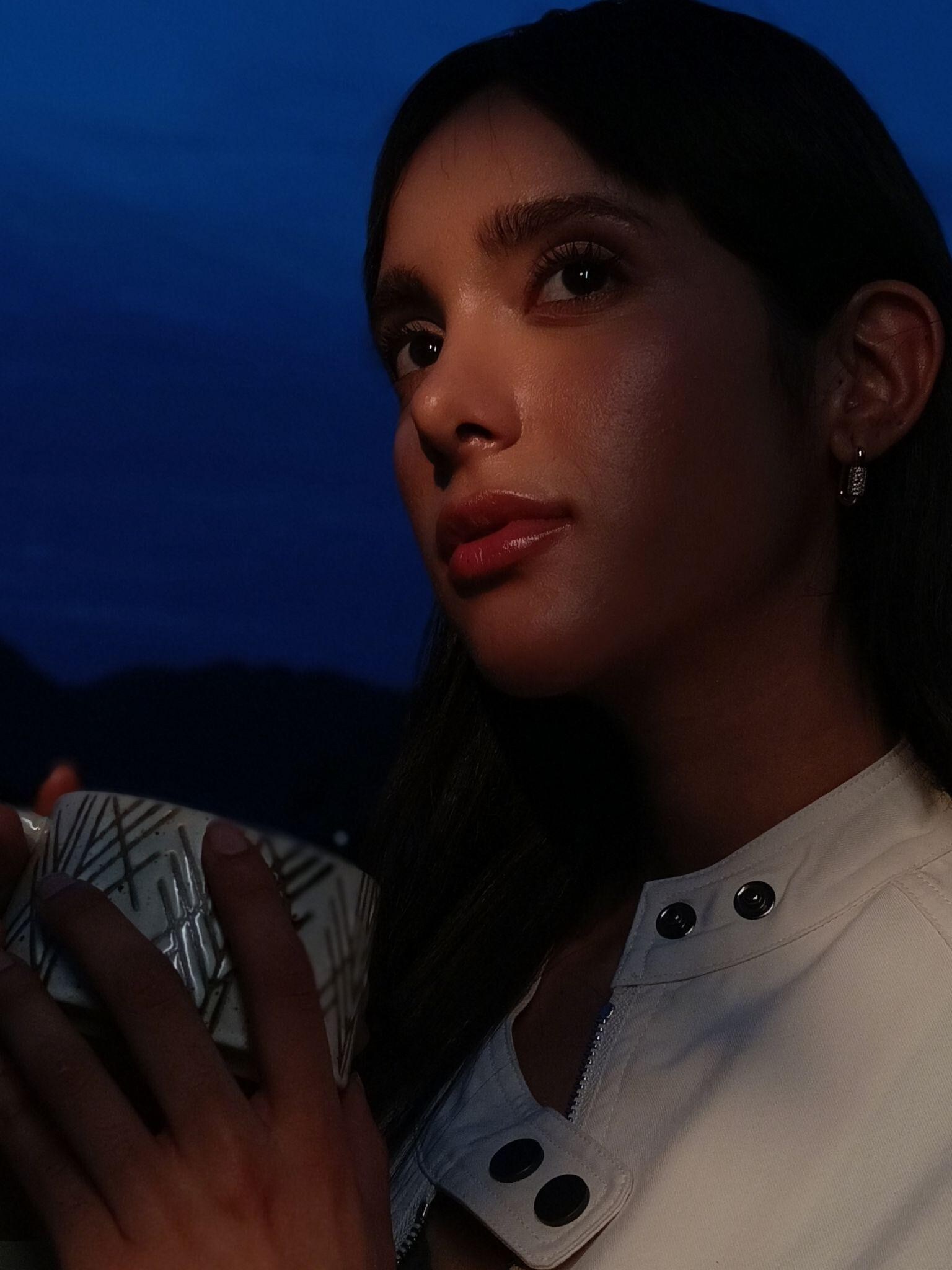 OPPO F31 Series 5G: Ready to be your ideal low-light companion. OPPO F31 Series 5G: Ready to be your ideal low-light companion.
