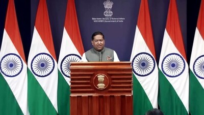New Delhi, Sep 19 (ANI): MEA spokesperson Randhir Jaiswal addresses a press briefing, in New Delhi, on Friday (ANI Video Grab) (ANI Garb ) New Delhi, Sep 19 (ANI): MEA spokesperson Randhir Jaiswal addresses a press briefing, in New Delhi, on Friday (ANI Video Grab) (ANI Garb )