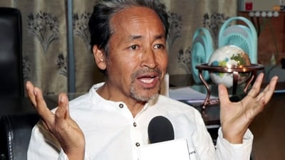 Environmentalist Sonam Wangchuk speaks to media over the CBI probe on his institute for alleged FCRA violation, in Leh on Thursday. (ANI )