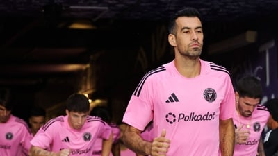 Sergio Busquets  of Inter Miami CF enters the pitch to warm up prior to prior to the NWSL match (Getty Images via AFP)