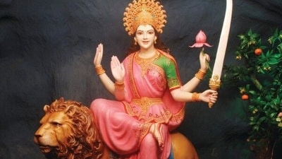 Navratri 2025 Day 6: Maa Katyayani is associated with courage and victory over negativity, worshipping her blesses devotees with harmony and marriage prospects. Navratri 2025 Day 6: Maa Katyayani is associated with courage and victory over negativity, worshipping her blesses devotees with harmony and marriage prospects.