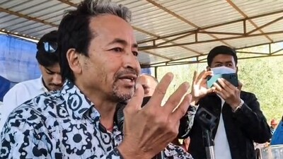 Climate Activist Sonam Wangchuk speaks after protest erupted regarding the demand to advance the proposed talks with the Centre on extension of Sixth Schedule as well as statehood to Ladakh. Sonam ended his 15-day hunger strike amid the clashes. (X/ Wangchuk66) Climate Activist Sonam Wangchuk speaks after protest erupted regarding the demand to advance the proposed talks with the Centre on extension of Sixth Schedule as well as statehood to Ladakh. Sonam ended his 15-day hunger strike amid the clashes. (X/ Wangchuk66)