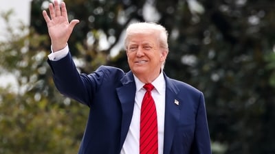 Donald Trump said on Thursday that the US would impose a 100% tariff “on any branded or patented Pharmaceutical Product, unless a Company IS BUILDING their Pharmaceutical Manufacturing Plant in America. (Bloomberg) Donald Trump said on Thursday that the US would impose a 100% tariff “on any branded or patented Pharmaceutical Product, unless a Company IS BUILDING their Pharmaceutical Manufacturing Plant in America. (Bloomberg)