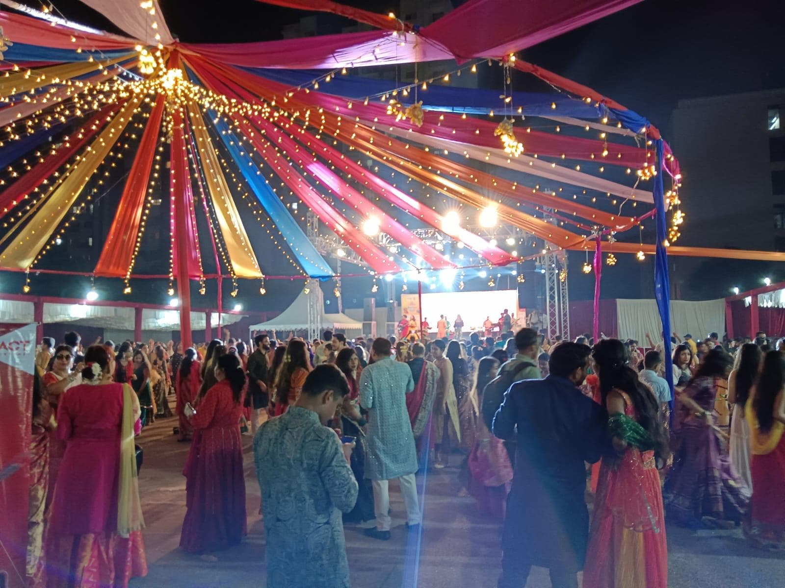 Hindi daily Hindustan is hosting a Dandiya Night on Saturday at the Babu Banarasi Das UP Badminton Academy Hindi daily Hindustan is hosting a Dandiya Night on Saturday at the Babu Banarasi Das UP Badminton Academy