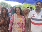 Family members of deceased Sajan of Lamochhar Kalan village protest against custodial death in Fazilka on Friday. (HT Photo)