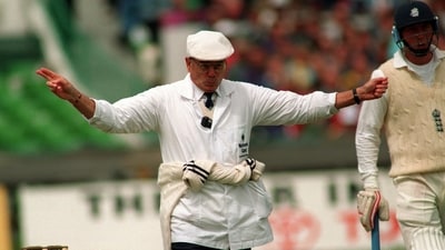 Legendary cricket umpire Dickie Bird. (Action Images/File)
