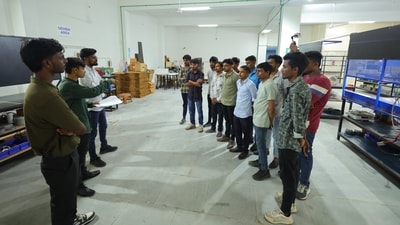An Ahmedabad CEO solved a hiring crisis by using local WhatsApp groups, bringing in 20 technicians within a week. (X/@PritnRandom) An Ahmedabad CEO solved a hiring crisis by using local WhatsApp groups, bringing in 20 technicians within a week. (X/@PritnRandom)