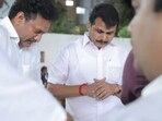 Tamil Nadu minister Anbil Mahesh Poyyamozhi seen crying in the video, Tamil Nadu minister Anbil Mahesh Poyyamozhi seen crying in the video,