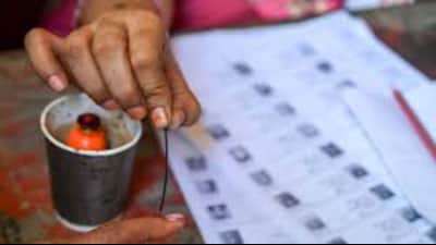Congress leader Ishwarjot Singh Cheema has alleged massive irregularities in the Ludhiana South electoral rolls. Congress leader Ishwarjot Singh Cheema has alleged massive irregularities in the Ludhiana South electoral rolls.