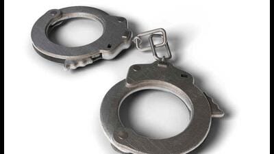 In two separate operations, the Jammu and Kashmir Police has arrested two alleged drug peddlers with a substantial quantity of narcotics in Budgam and Shopian districts, officials said on Sunday. (Representational image)