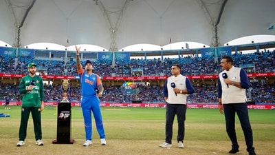 If the toss hasn't already been a topic of conversation, two presenters at the toss – Ravi Shastri speaking to Suryakumar Yadav and Waqar Younis to Salman Agha – indicated that this was going to be a strange, tense match from very early on. (Creimas/Asian Cricket Council) If the toss hasn't already been a topic of conversation, two presenters at the toss – Ravi Shastri speaking to Suryakumar Yadav and Waqar Younis to Salman Agha – indicated that this was going to be a strange, tense match from very early on. (Creimas/Asian Cricket Council)