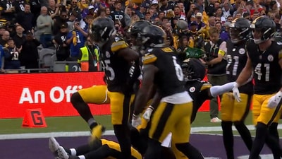 Pittsburgh Steelers’ DeShon Elliott tried an Irish dance to celebrate interception against the Vikings, (X/@NFL) Pittsburgh Steelers’ DeShon Elliott tried an Irish dance to celebrate interception against the Vikings, (X/@NFL)
