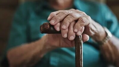 Old age (Unsplash) Old age (Unsplash)