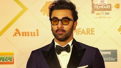 Ranbir Kapoor is celebrating his 43rd birthday today (September 28). Ranbir Kapoor is celebrating his 43rd birthday today (September 28).
