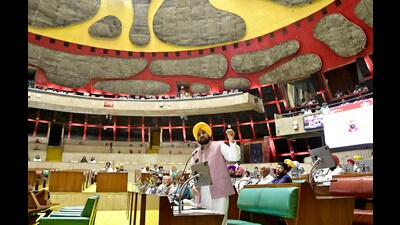 Punjab chief minister Bhagwant Mann addressing the House on the concluding day of the special assembly session in Chandigarh on Monday. (Ravi Kumar/HT) Punjab chief minister Bhagwant Mann addressing the House on the concluding day of the special assembly session in Chandigarh on Monday. (Ravi Kumar/HT)