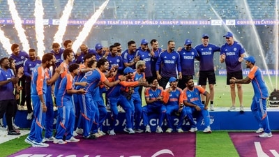 Indian players and team staff celebrate Asia Cup 2025 triumph over Pakistan without the trophy. (Surjeet Yadav) Indian players and team staff celebrate Asia Cup 2025 triumph over Pakistan without the trophy. (Surjeet Yadav)