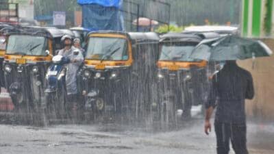 The Santacruz observatory recorded 77.5mm rain till 8:30am on Monday morning followed by 101.2mm at the Colaba station. (HT file photo) The Santacruz observatory recorded 77.5mm rain till 8:30am on Monday morning followed by 101.2mm at the Colaba station. (HT file photo)