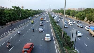 The elevated corridor will be 20km-long and is likely to cost around ₹5,000 crore. (File photo) The elevated corridor will be 20km-long and is likely to cost around ₹5,000 crore. (File photo)