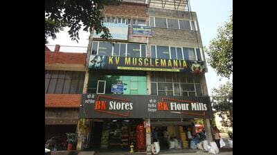The firing at the hotel had taken place on September 25 at 5.05 am, 17 minutes after the assailants, Aman and Ritvik, fired upon and injured a gym operator, Vicky, in Mohali’s Phase-2 (above). The hotel is owned by Vicky’s friend Veeru. (HT File) The firing at the hotel had taken place on September 25 at 5.05 am, 17 minutes after the assailants, Aman and Ritvik, fired upon and injured a gym operator, Vicky, in Mohali’s Phase-2 (above). The hotel is owned by Vicky’s friend Veeru. (HT File)