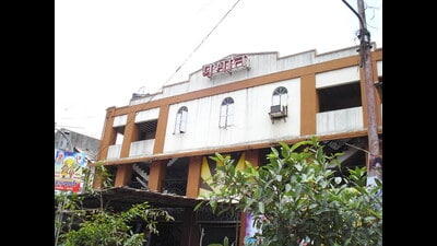 These single-screen theatres, once integral to the city’s cultural and cinematic identity, now stand abandoned or repurposed, marking the silent disappearance of an integral component of Maharashtra’s cultural legacy. (REPRESENTATIVE PHOTO)
